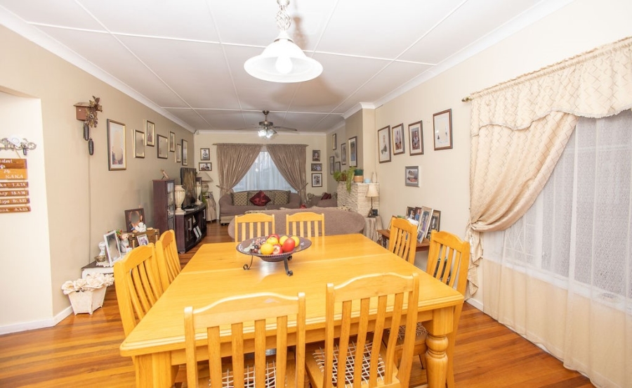 3 Bedroom Property for Sale in Sunnyridge Eastern Cape
